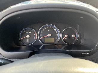 Hyundai Santa Fe Santa Fe II (CM) SUV 2.2 CRDi 16V 4x2 (D4EB) [114kW]  (03-2006/12-2009=
) picture 16
