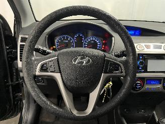 Hyundai I-20 i20 Hatchback 1.2i 16V (G4LA) [57kW]  (09-2008/12-2012) picture 19