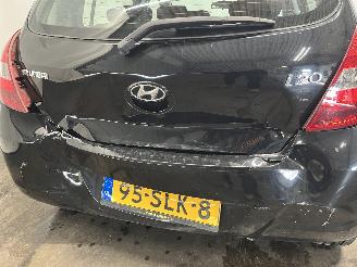 Hyundai I-20 i20 Hatchback 1.2i 16V (G4LA) [57kW]  (09-2008/12-2012) picture 10