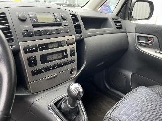 Toyota Corolla Corolla Verso (E12) MPV 1.8 16V VVT-i (1ZZFE) [99kW]  (12-2001/05-2004=
) picture 27