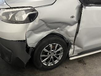 Toyota ProAce ProAce Van 1.6 D-4D 115 16V (3WZHV) [85kW]  (02-2016/04-2020) picture 14