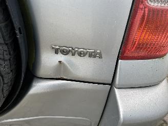 Toyota Rav-4 RAV4 (A2) Terreinwagen 2.0 D-4D 16V 4x4 (1CD-FTV) [85kW]  (05-2001/11-=
2005) picture 13