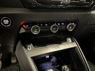 Citroën C4 C4 Berline (BA/BB/BC) Hatchback 5-drs =EB-C4 50 kWh (ZKX(ZK01)) [100kW=
]  (10-2020/...) picture 20