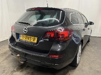 Opel Astra Astra J Sports Tourer (PD8/PE8/PF8) Combi 1.4 Turbo 16V (A14NET(Euro 5=
)) [103kW]  (10-2010/10-2015) picture 5