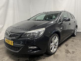 Opel Astra Astra J Sports Tourer (PD8/PE8/PF8) Combi 1.4 Turbo 16V (A14NET(Euro 5=
)) [103kW]  (10-2010/10-2015) picture 3