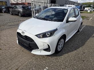 Vaurioauto  passenger cars Toyota Yaris Hybrid 2026/4