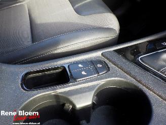 Kia Niro 1.6 GDi Hybrid Style Edition picture 11