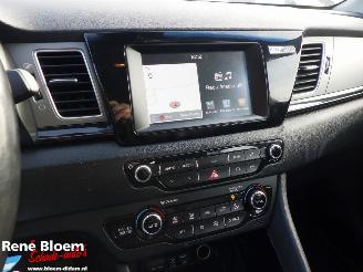 Kia Niro 1.6 GDi Hybrid Style Edition picture 18