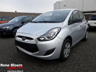 krockskadad bil auto Hyundai Ix20 1.4i i-Catcher 90pk 2010/11
