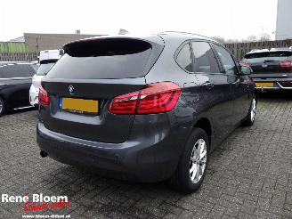 skadebil auto BMW 2-serie 218i High Executive 136pk 2015/3