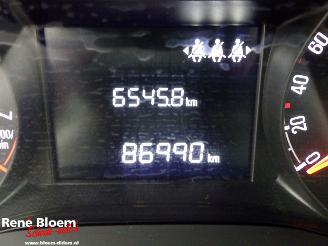 Opel Karl 1.0 EcoFLEX 120 Jaar Edition picture 17
