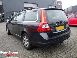 Volvo V-70 2.4 D5 Summum 215pk picture 2