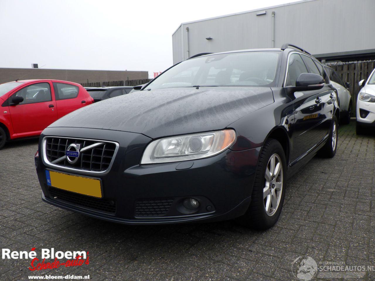 Volvo V-70 2.4 D5 Summum 215pk