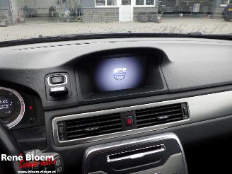 Volvo V-70 2.4 D5 Summum 215pk picture 13
