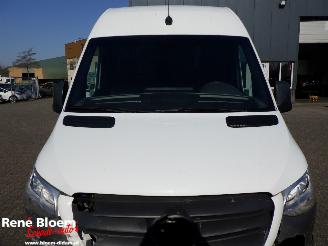 Mercedes Sprinter 315 1.9 CDI L3H3 DC 150pk picture 3