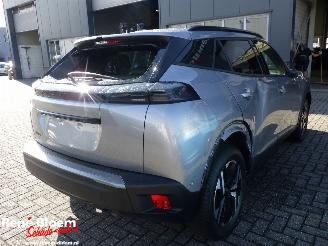 Peugeot 2008 1.2 PureTech 100 Navi picture 4