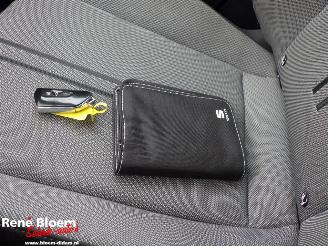 Seat Leon 1.0 eTSI Style Business Intense DSG-automaat 100 pk picture 19