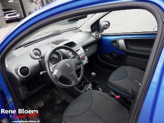 Peugeot 107 1.0 Premiere Airco picture 14