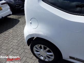 Volkswagen Up! 1.0 move 75pk picture 14