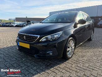 skadebil auto Peugeot 308 SW 1.2 PureTech Premium 131pk 2018/6