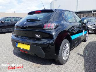 krockskadad bil auto Peugeot 208 1.2 PureTech Active 5-drs 2021/6