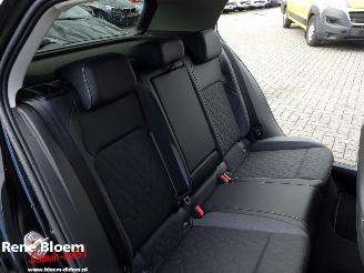 Volkswagen Golf 1.5 TSI Life Edition picture 10