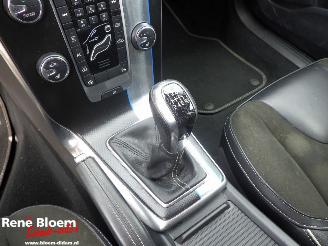 Volvo V-40 2.0 D2 R-Design 120pk Business picture 15