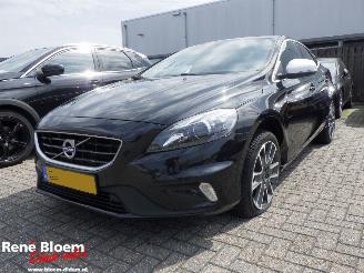 skadebil auto Volvo V-40 2.0 D2 R-Design 120pk Business 2015/6