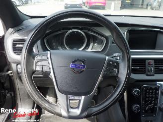 Volvo V-40 2.0 D2 R-Design 120pk Business picture 12