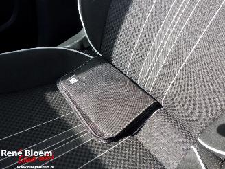 Seat Mii 1.0 Sport Connect 5drs Airco picture 18