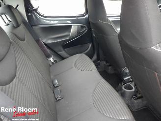 Peugeot 107 1.0 Active 5drs Airco picture 12