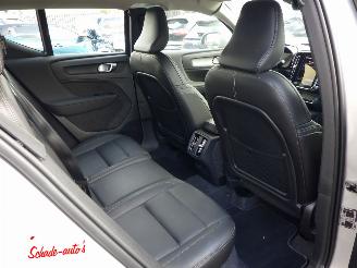 Volvo XC40 2.0 B3 Essential Aut picture 6