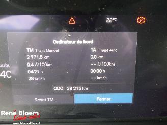 Volvo XC40 2.0 B3 Essential Aut picture 17