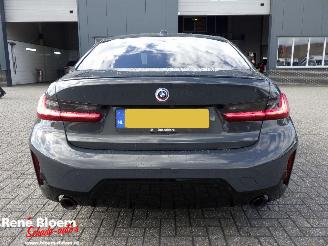 BMW 3-serie 330e M-Pakket Full Option 292pk picture 3