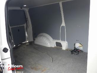 Volkswagen Transporter 2.0 TDI L2H1 Highline 150pk picture 10