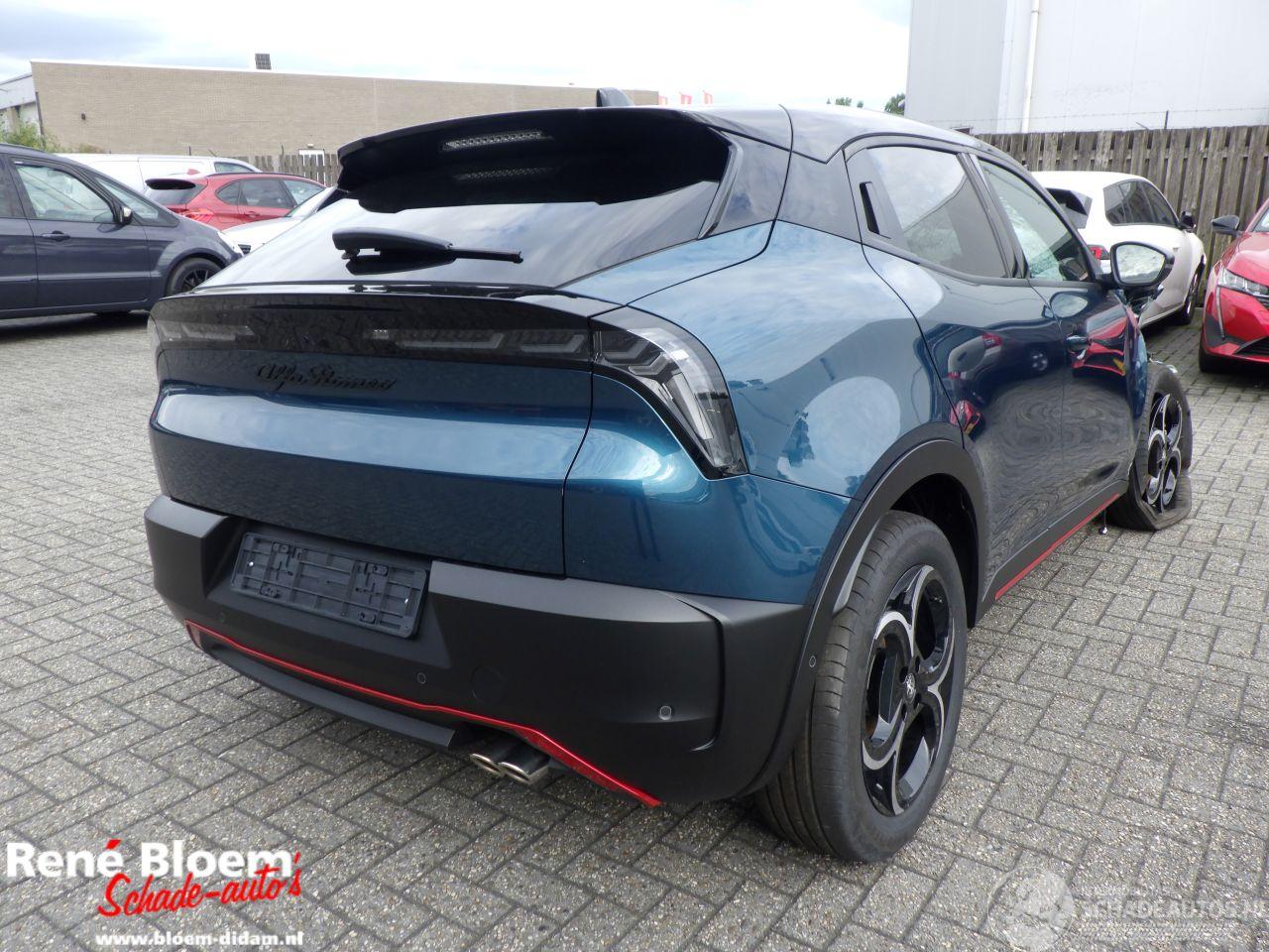 Alfa Romeo Junior 1.2 Turbo Hybrid Ibrida Sport