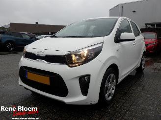krockskadad bil auto Kia Picanto 1.0 DPI Comfortline Airco 5p 2023/10