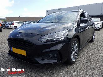 Voiture accidenté Ford Focus 1.0 EcoBoost Hybrid Vignale 2020/12