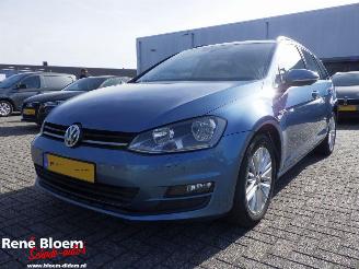 krockskadad bil auto Volkswagen Golf 1.6 TDI Variant Comfortline 110pk DSG 2014/6