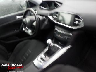 Peugeot 308 1.6 THP Premiere picture 8