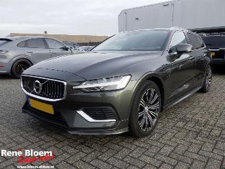 skadebil auto Volvo V-40 2.0 T6 Plug-in-Hybrid 253pk AWD 2022/5