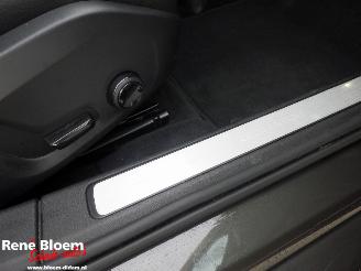 Volvo V-40 2.0 T6 Plug-in-Hybrid 253pk AWD picture 11