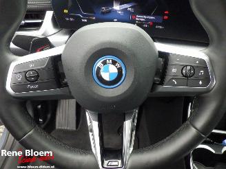 BMW iX1 eDrive20 67kWh 204pk M-pakket Automaat picture 17