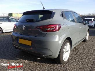 Damaged car Renault Clio 1.0 TCe Intens Airco 5drs 2020/8