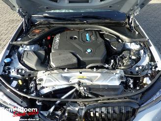 BMW 3-serie 330e XDrive M-pakket Full Option 292pk picture 9