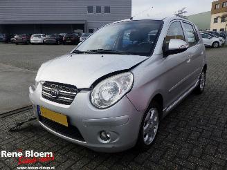 Kia Picanto 1.1 X-clusive picture 2