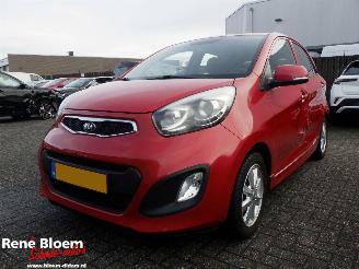 krockskadad bil auto Kia Picanto 1.0 CVVT Plus Pack Airco 5drs 2013/2