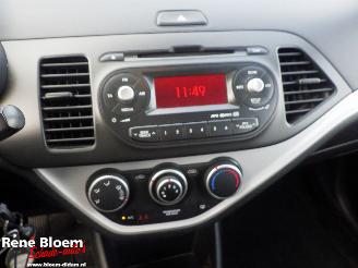 Kia Picanto 1.0 CVVT Plus Pack Airco 5drs picture 13