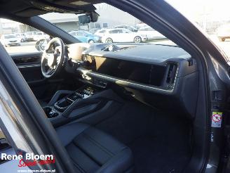 Porsche Cayenne S E-Hybrid Coupe Full Options 519pk picture 15