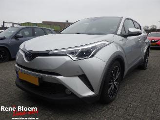 Vaurioauto  passenger cars Toyota C-HR 1.8 Hybrid Style Automaat 2019/3